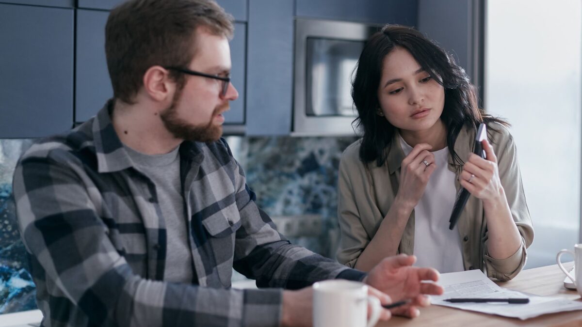 Finanzas en pareja: cómo acordar gastos sin pelear por dinero